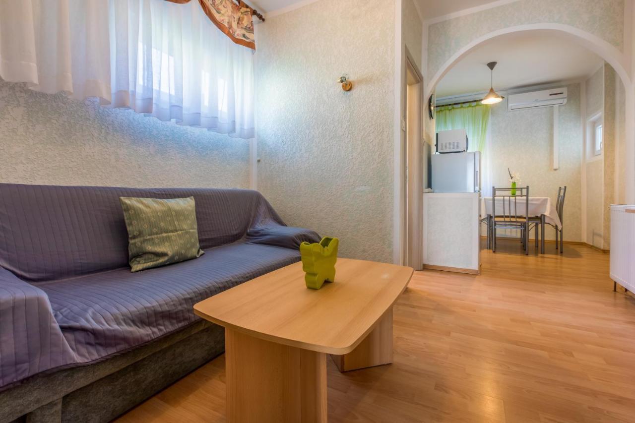 Apartments With A Parking Space Crikvenica - 5478 Kültér fotó